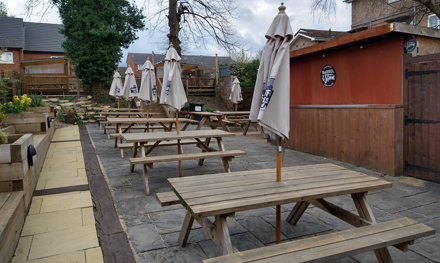 pub garden wifi install for internet in beer garden hemel hempsted hertfordshire